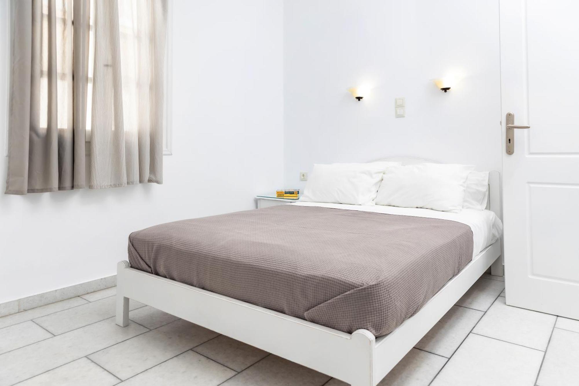 Depis Studios & Apartments Naxos City 外观 照片