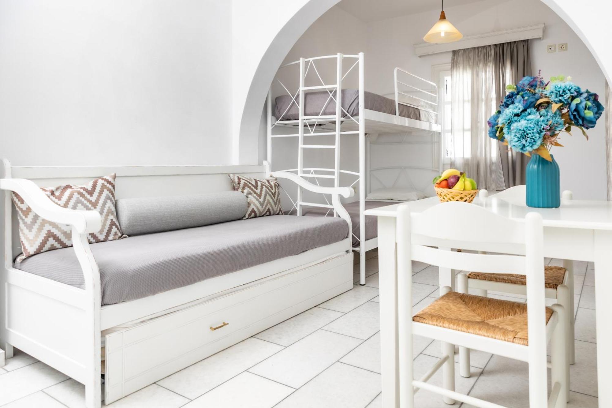 Depis Studios & Apartments Naxos City 外观 照片