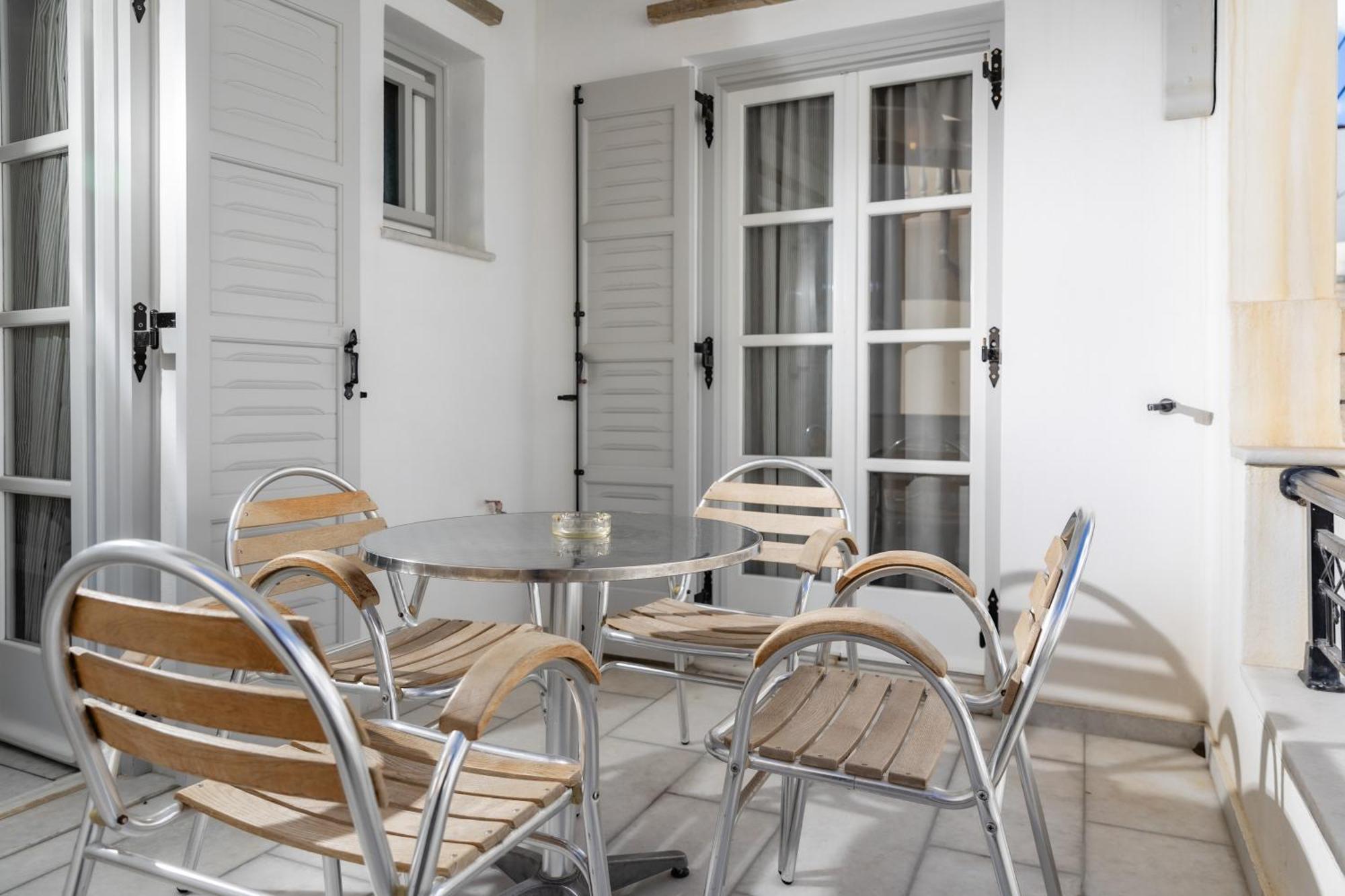 Depis Studios & Apartments Naxos City 外观 照片