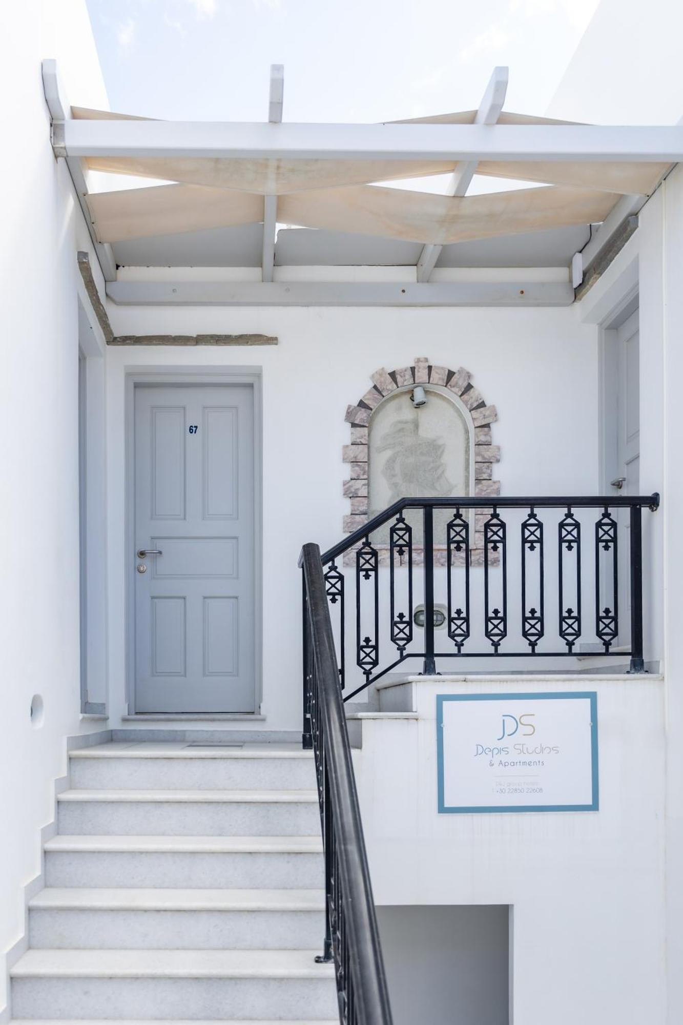 Depis Studios & Apartments Naxos City 外观 照片