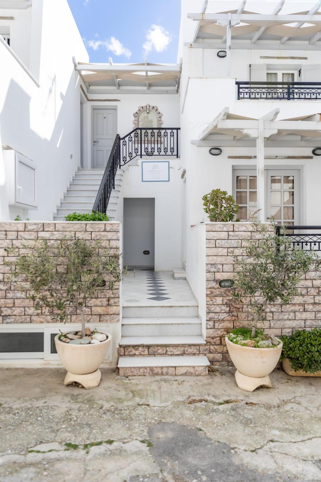 Depis Studios & Apartments Naxos City 外观 照片
