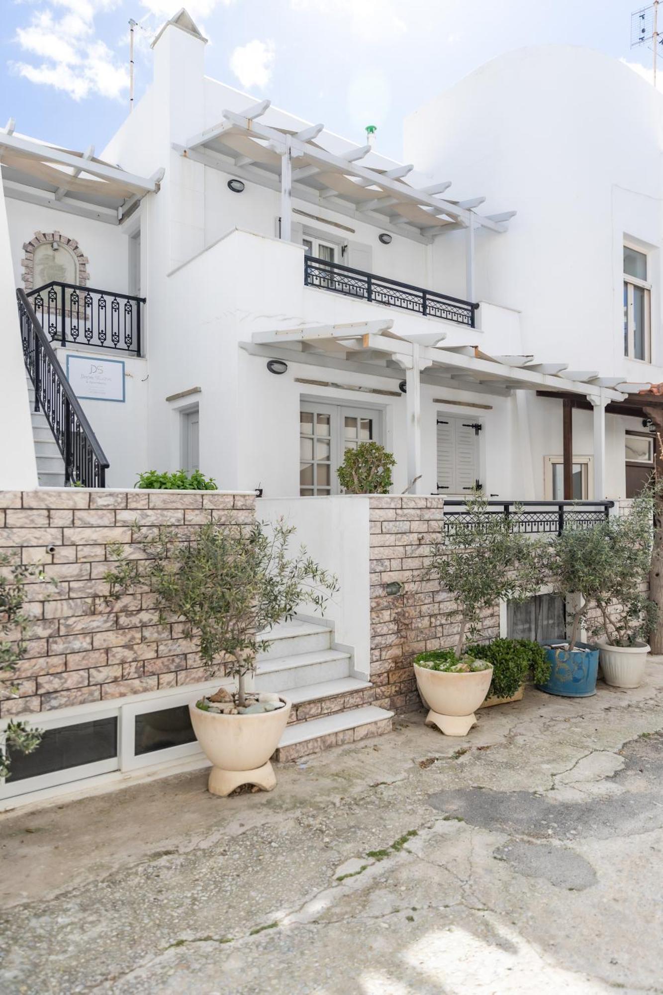 Depis Studios & Apartments Naxos City 外观 照片