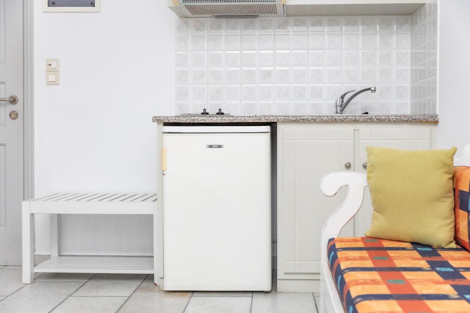 Depis Studios & Apartments Naxos City 外观 照片