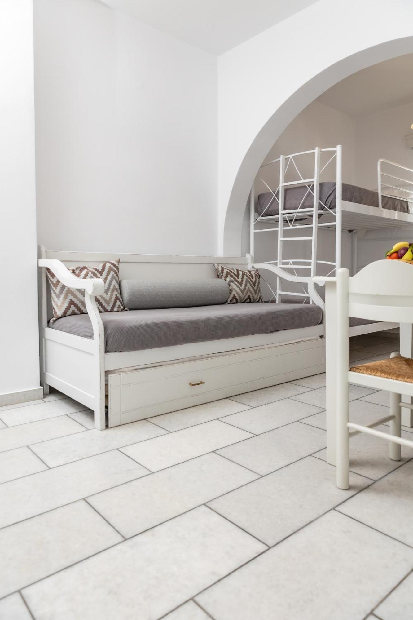 Depis Studios & Apartments Naxos City 外观 照片